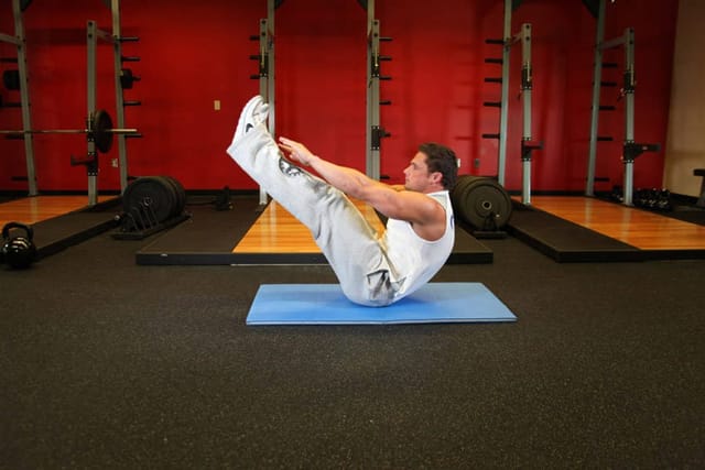 Jackknife Sit-Up, finish position
