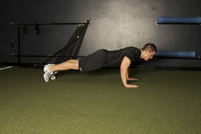 Plyo Push-Up, finish position