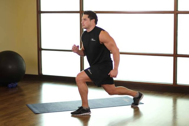 Split Squat, finish position